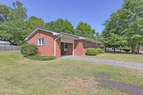 610 W Church Street Beulaville NC 28518