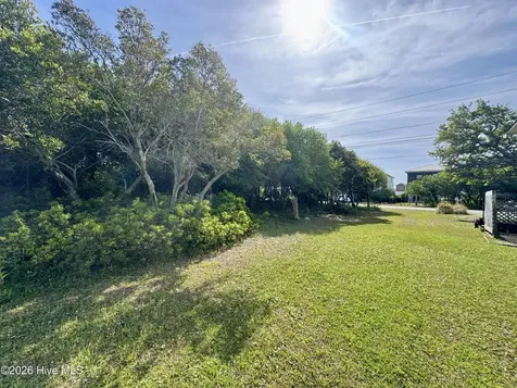 1131 S Topsail Drive Surf City NC 28445