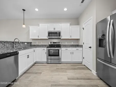 6 Outrigger Drive Swansboro NC 28584