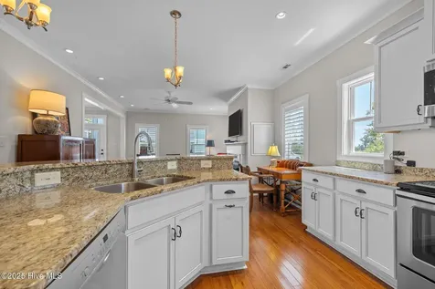 1315 Barnacle Lane Morehead City NC 28557