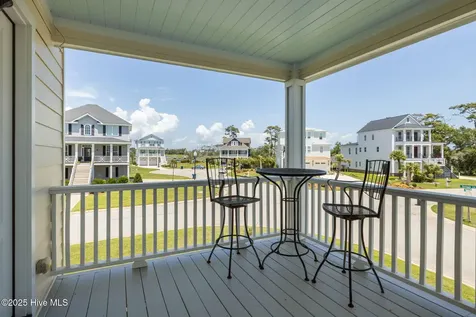 1315 Barnacle Lane Morehead City NC 28557