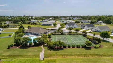1315 Barnacle Lane Morehead City NC 28557