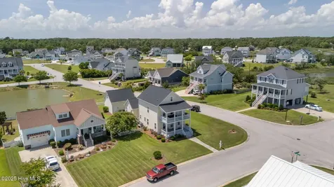 1315 Barnacle Lane Morehead City NC 28557