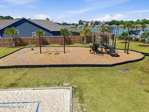 2040 Course Lane Surf City NC 28445