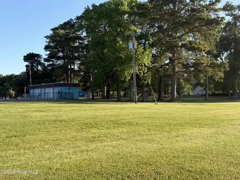 012-F Holiday Island Hertford NC 27944