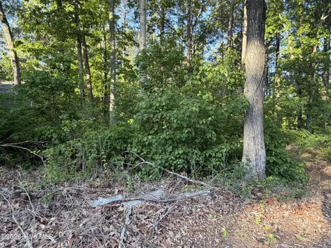 012-F Holiday Island Hertford NC 27944