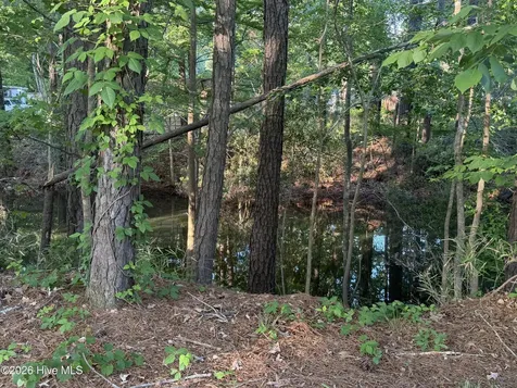 012-F Holiday Island Hertford NC 27944