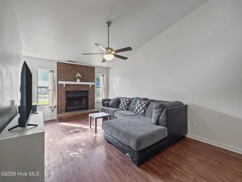 1037 Spring Villa Drive Jacksonville NC 28540