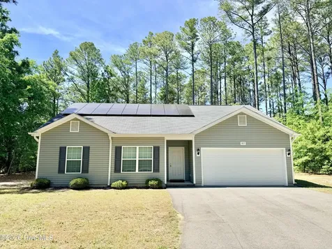 917 Cardinal Place Vass NC 28394