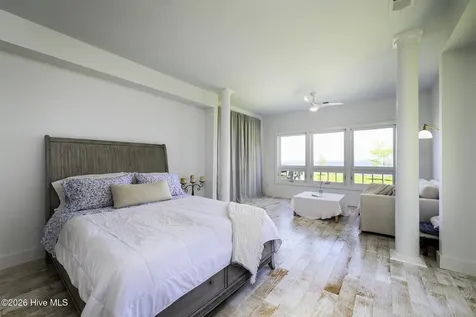 228 Drake Landing New Bern NC 28560