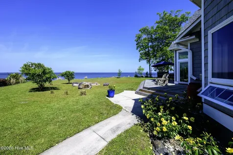 228 Drake Landing New Bern NC 28560