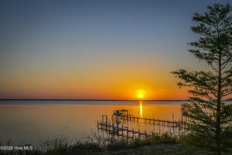 228 Drake Landing New Bern NC 28560