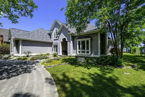 228 Drake Landing New Bern NC 28560