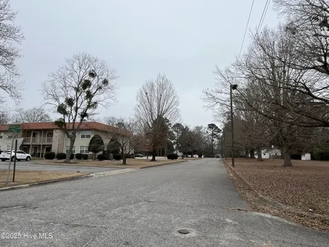1 Corner Fairly & Lanoca Avenue Laurinburg NC 28352