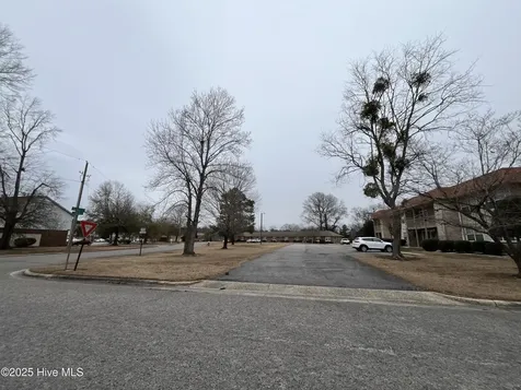1 Corner Fairly & Lanoca Avenue Laurinburg NC 28352