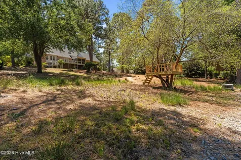 17 La Quinta Loop Pinehurst NC 28374