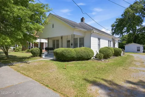 4162 E Church Street Farmville NC 27828