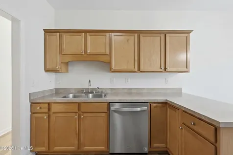 113 Brant Court Elizabeth City NC 27909