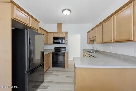 113 Brant Court Elizabeth City NC 27909