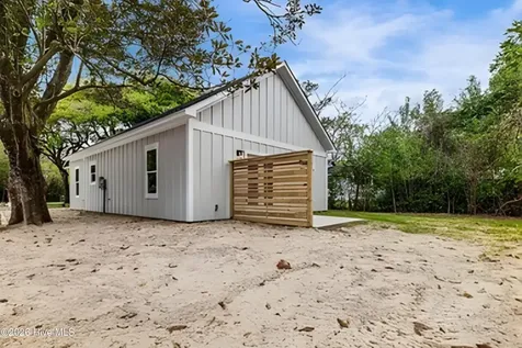 1025 S 41st Street Wilmington NC 28403