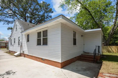 400 Warlick Street Jacksonville NC 28540