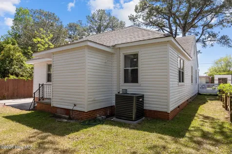 400 Warlick Street Jacksonville NC 28540