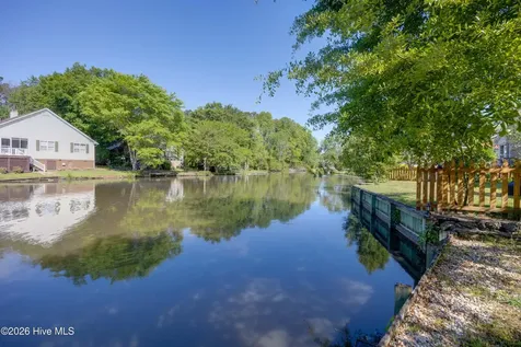 223 Lakemere Drive New Bern NC 28562
