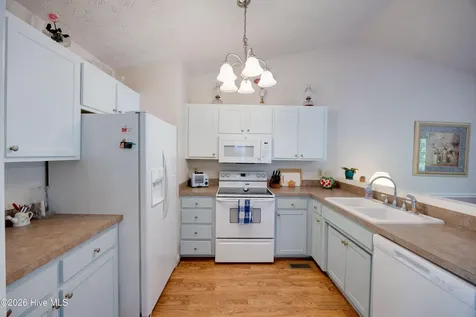 223 Lakemere Drive New Bern NC 28562