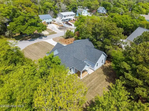 7407 Archers Creek Court Emerald Isle NC 28594