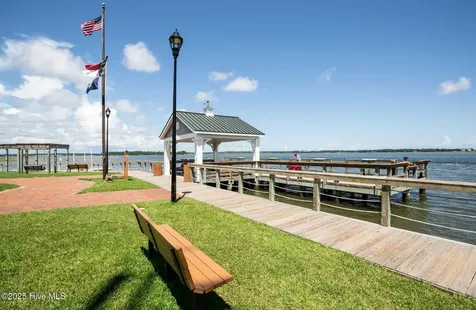 258 Surfside Landing Boulevard Hubert NC 28539