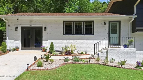 1625 Scotts Hill Loop Road Wilmington NC 28411