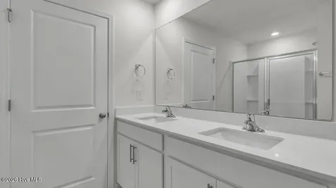 140 Rashford Way Raeford NC 28376