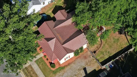 465 Third Street Ayden NC 28513