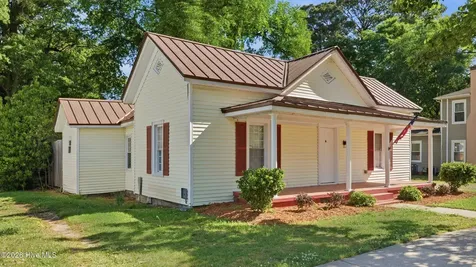 465 Third Street Ayden NC 28513