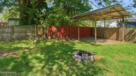 465 Third Street Ayden NC 28513