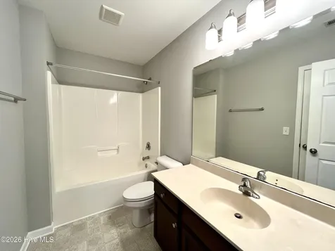 438 Riviera Drive Wilmington NC 28411