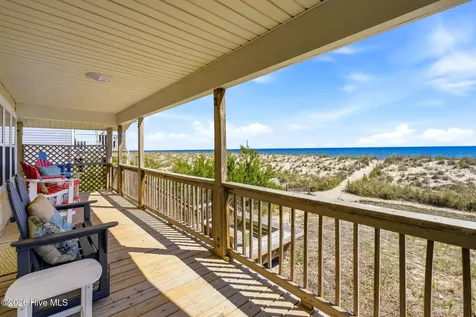 2915 E Beach Drive Oak Island NC 28465