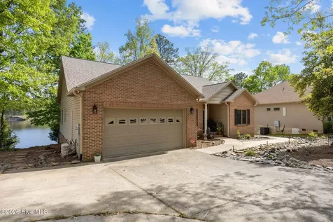 5149 Cardinal Circle Sanford NC 27332