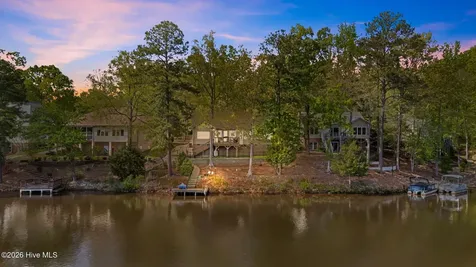 5149 Cardinal Circle Sanford NC 27332