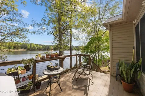 5149 Cardinal Circle Sanford NC 27332
