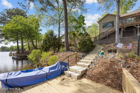 5149 Cardinal Circle Sanford NC 27332