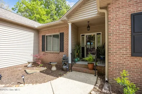 5149 Cardinal Circle Sanford NC 27332