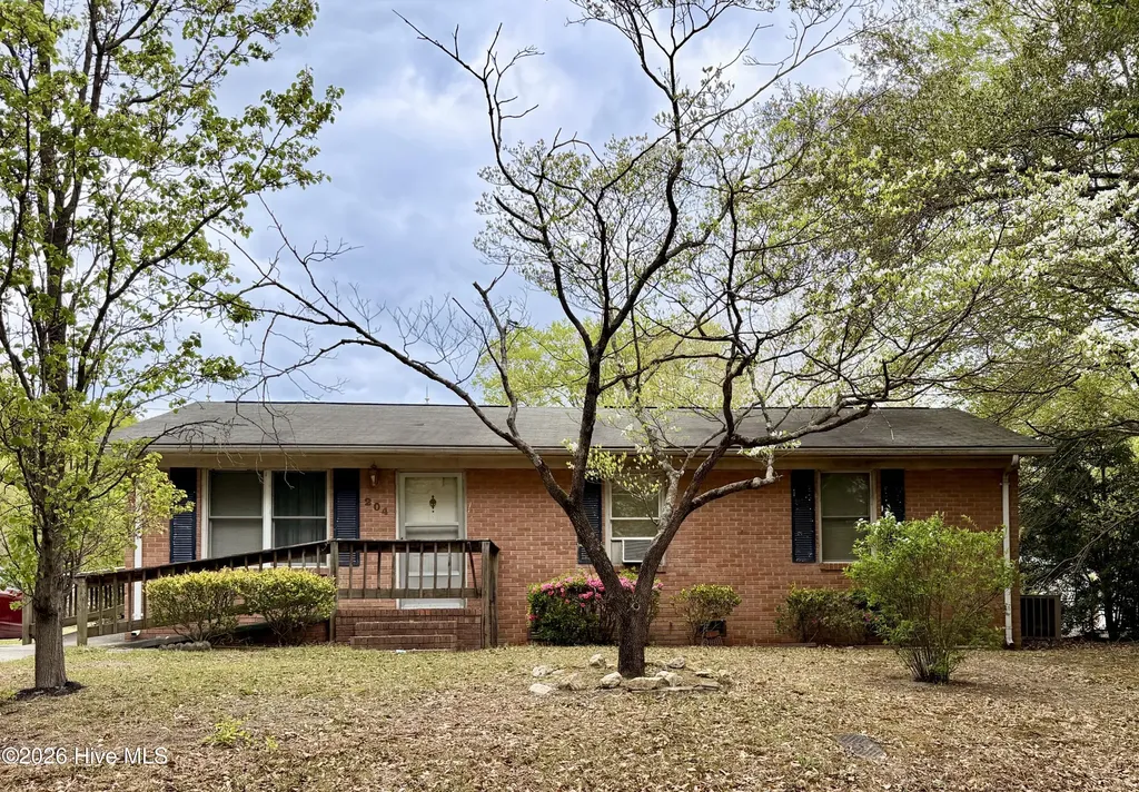 204 Easterling Street Ellerbe NC 28338