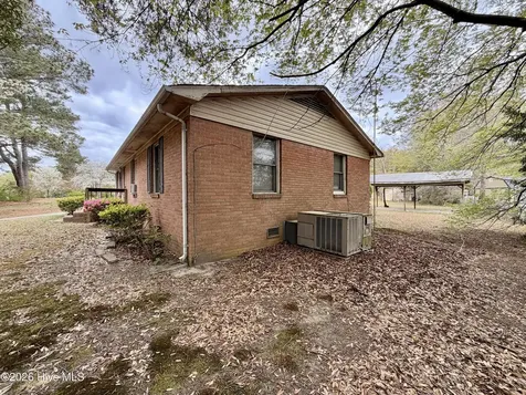 204 Easterling Street Ellerbe NC 28338