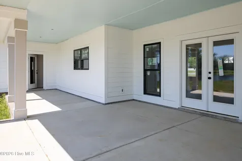 170 Lake Point Lane Clinton NC 28328
