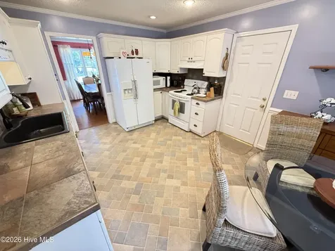 103 Ridgecrest Drive Mount Olive NC 28365