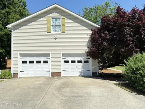 103 Ridgecrest Drive Mount Olive NC 28365
