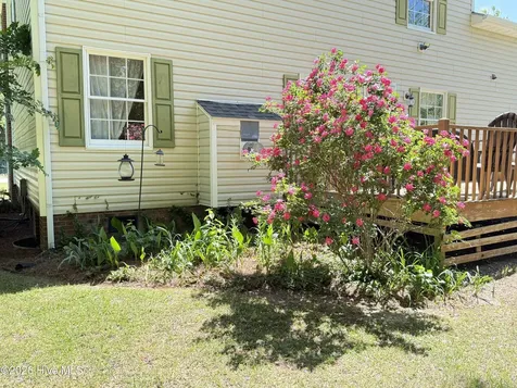 103 Ridgecrest Drive Mount Olive NC 28365