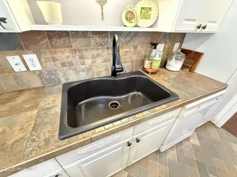 103 Ridgecrest Drive Mount Olive NC 28365