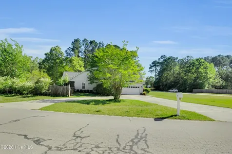 359 Farina Drive Havelock NC 28532